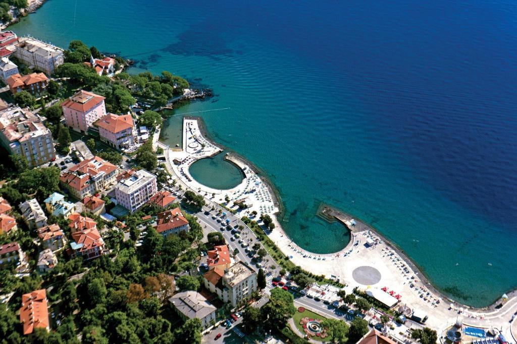 Villa Amalia - Liburnia (Adults Only) Opatija Exterior photo